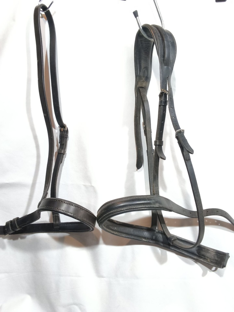 Lot de cuir divers