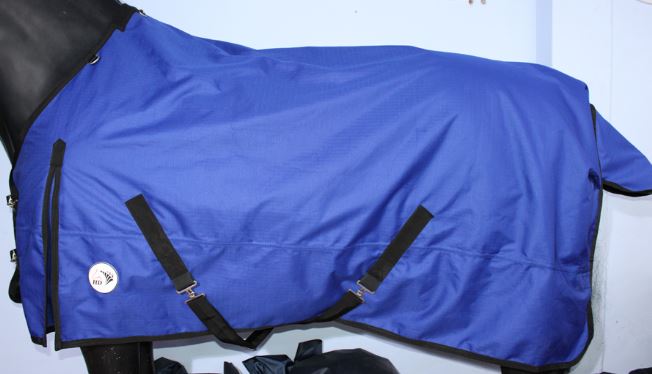 couverture "HD" imperméable 50gr 1200D bleu roi