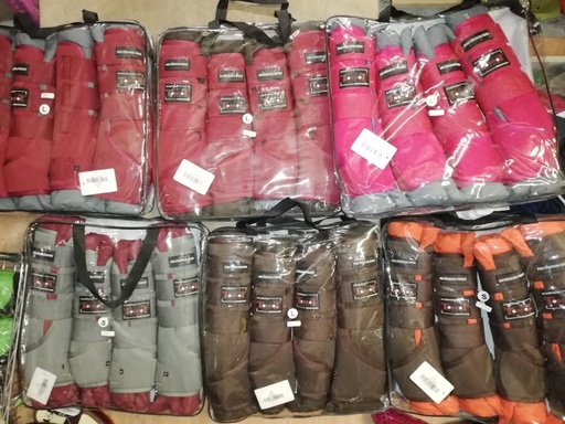 stable boots TdeT x4 /