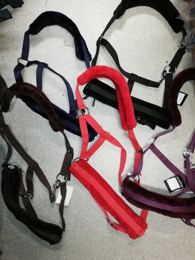 Licol NORTON "Mouton synthétique" rouge cheval