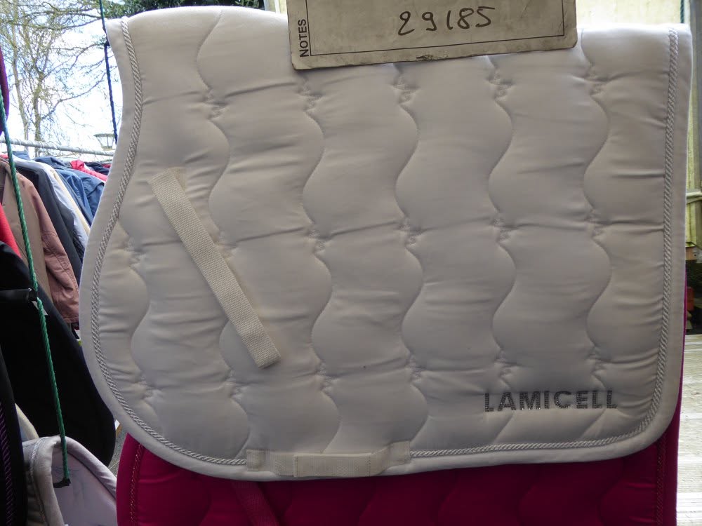 tapis lamicell new crystal blanc cheval
