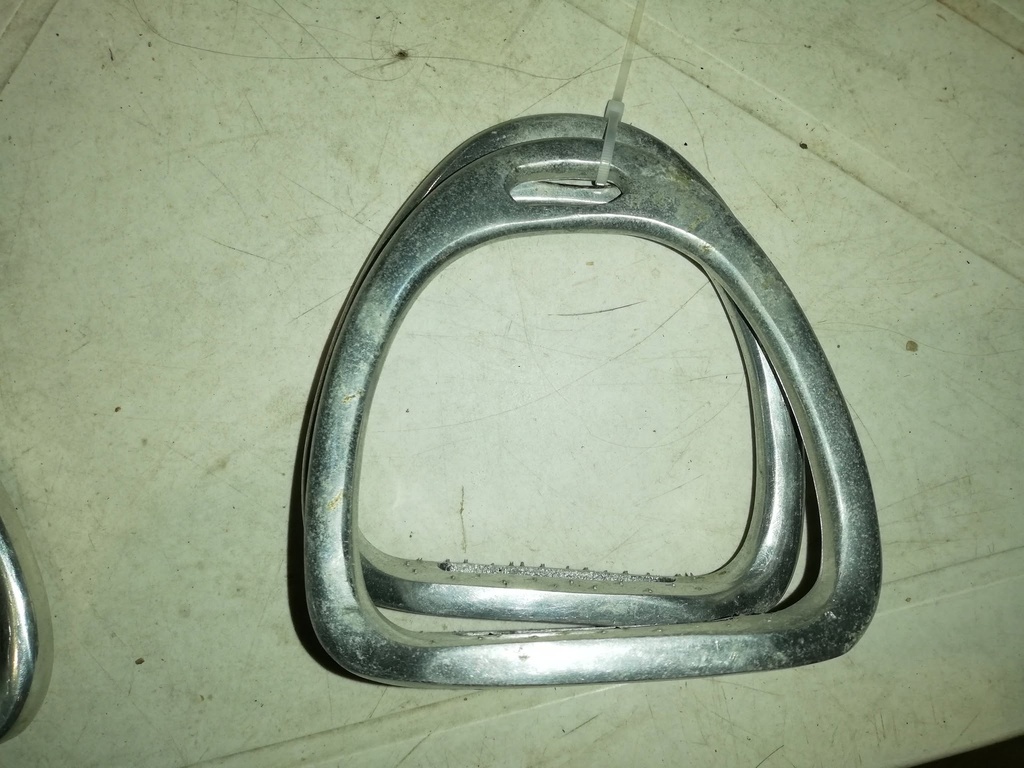 etriers aluminium enfant