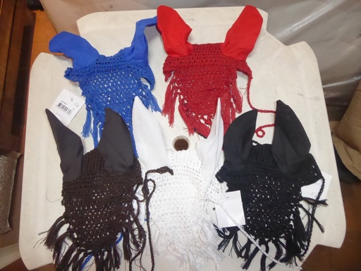 bonnet pompon cheval