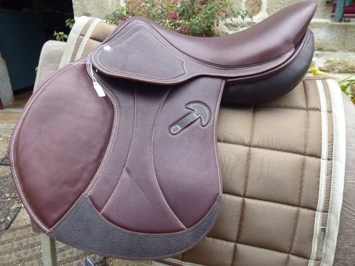 selle ergo x2 of sweden confidence veau 16,5pouces (quartier longueur normale, avancée +1,5cm)