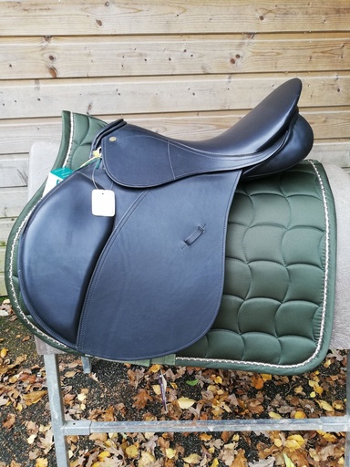 selle mixte hubertus noir 17 pouces
