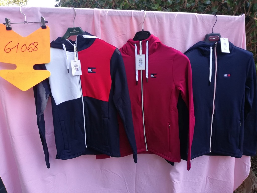 sweat zippé capuche tommy hilfiger /