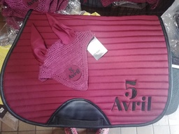 Tapis 5 avril + bonnet /