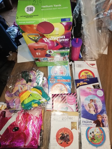 lot bouteille helium + environ ballon (licorne, cheval, cars…) +24 ballon baudruche