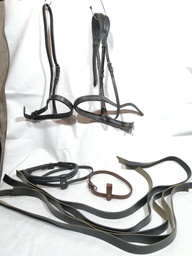 Lot de cuir divers